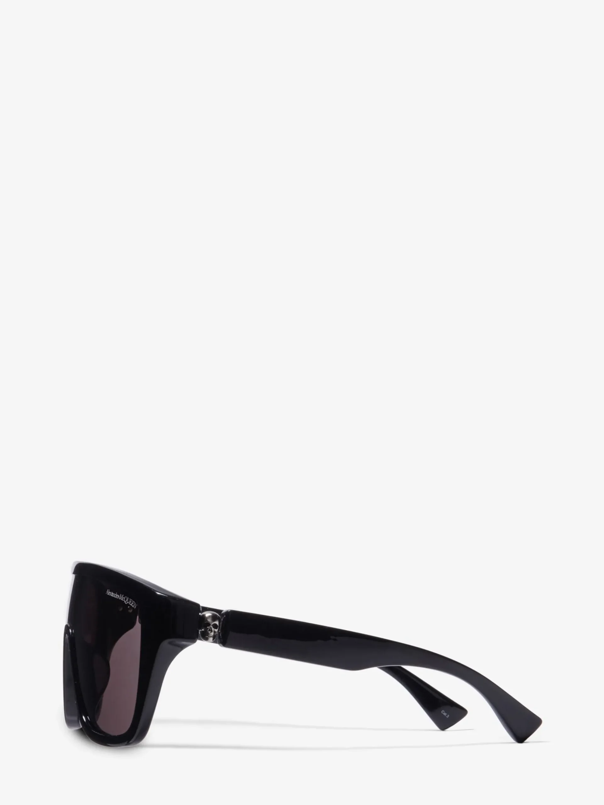 Floating Skull Mask Sunglasses in >Alexander McQueen Cheap