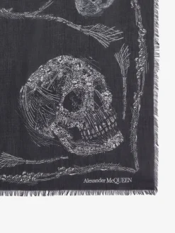 Men's Crystal Skull Shawl in ><noscript><img width=