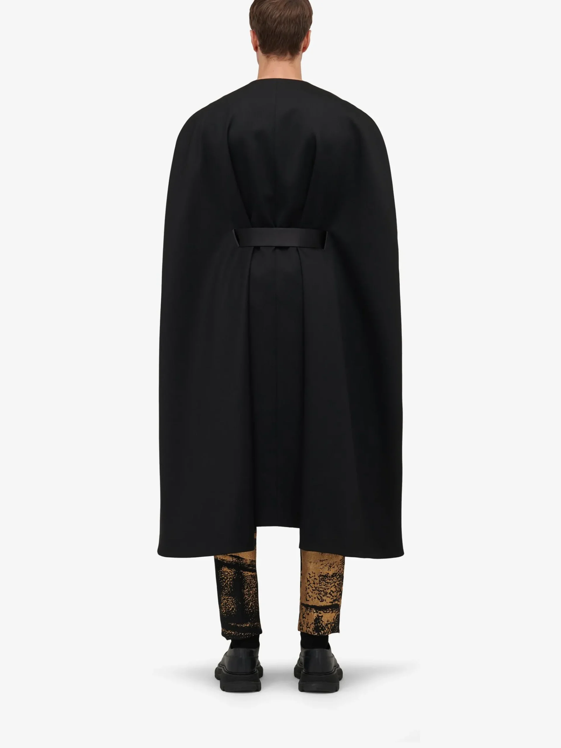 Men's Evening Cape in >Alexander McQueen Online