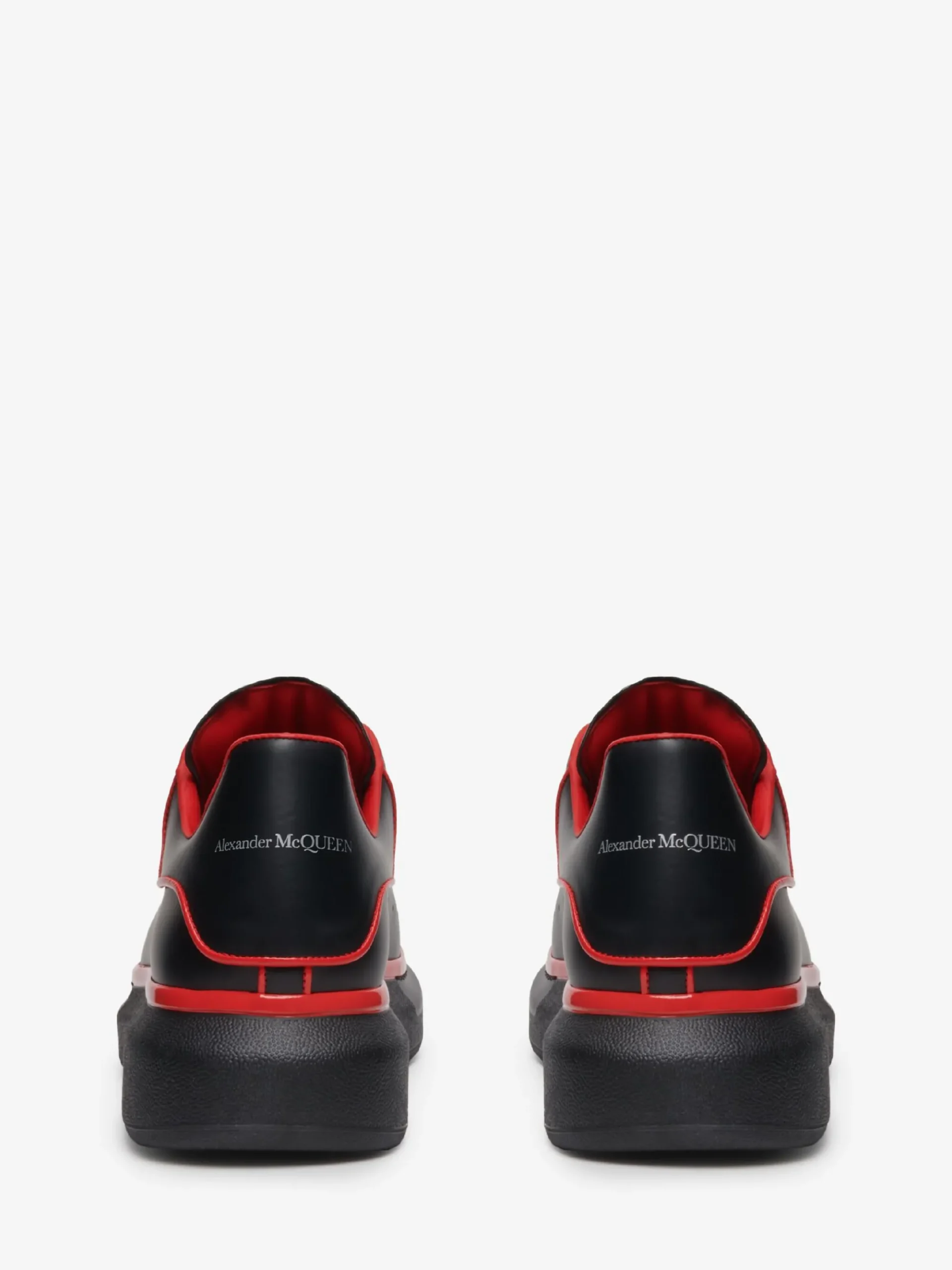 Men's Oversized Sneaker in >Alexander McQueen Store