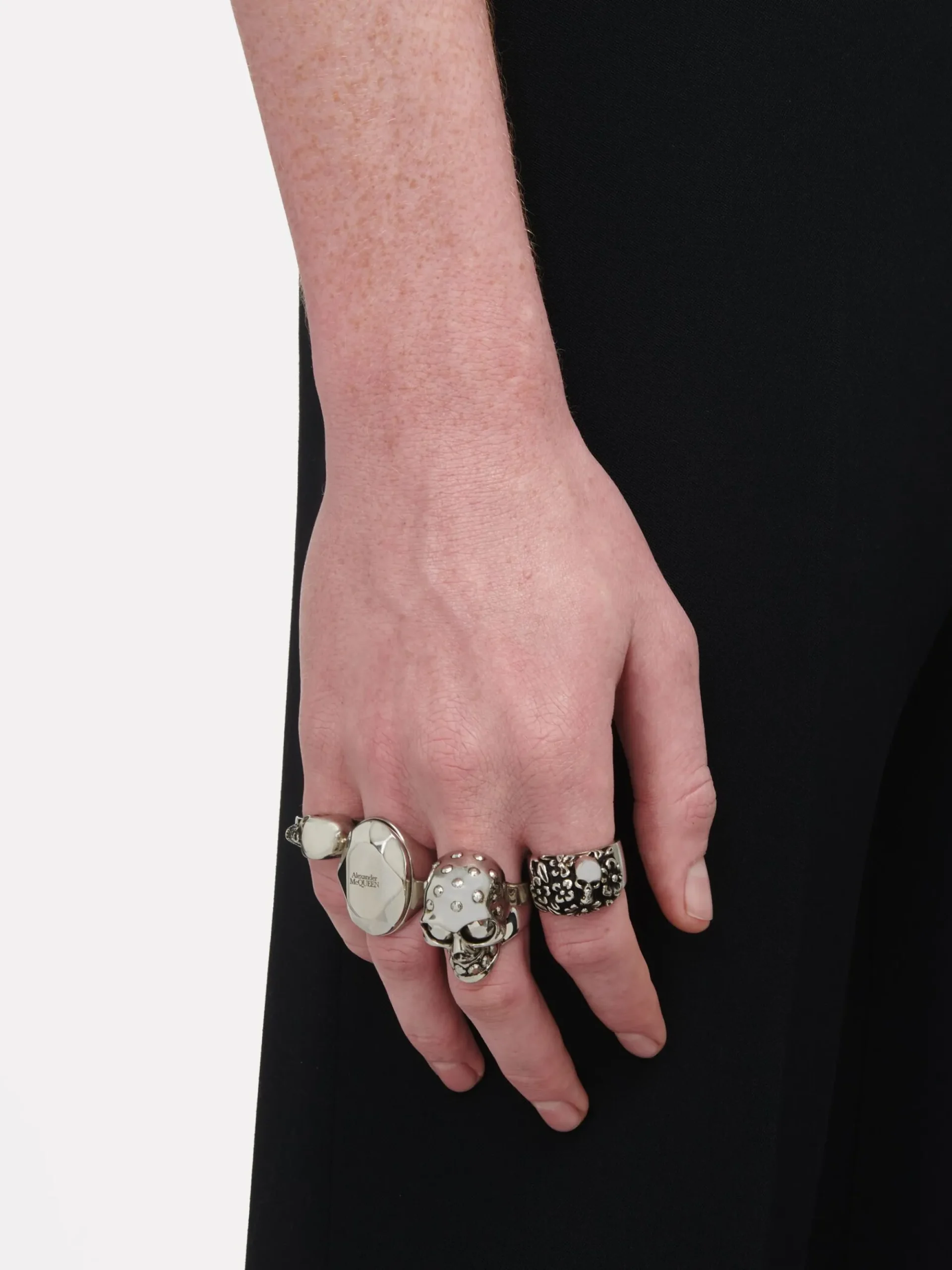 Men's The Side Skull Ring in >Alexander McQueen Best