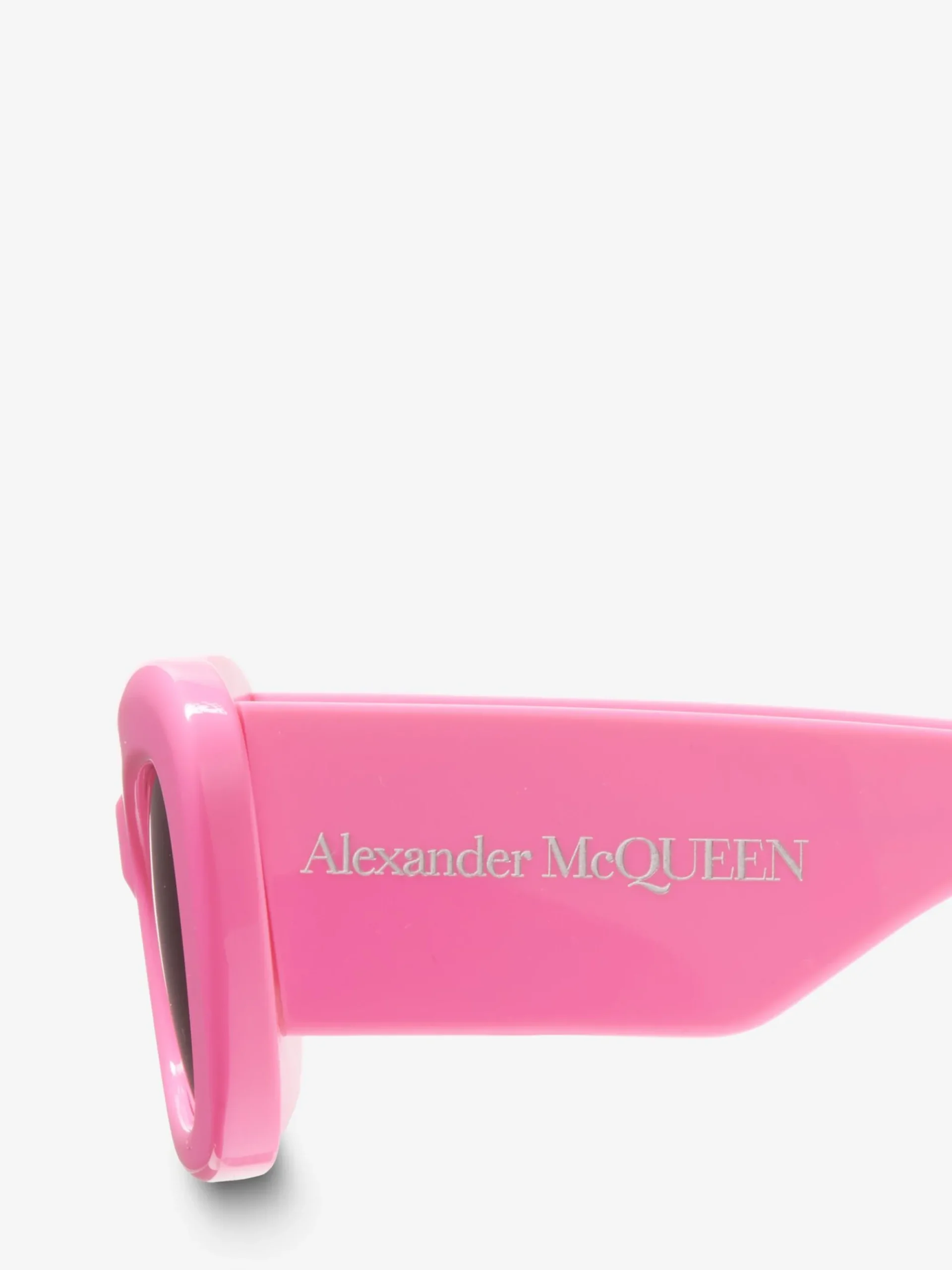 Women's Bold Cat-eye Sunglasses in >Alexander McQueen Store