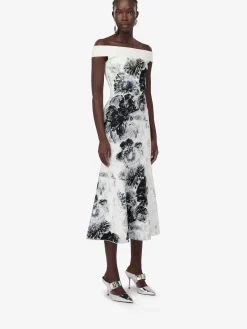 Women's Chiaroscuro Jacquard Dress in ><noscript><img width=