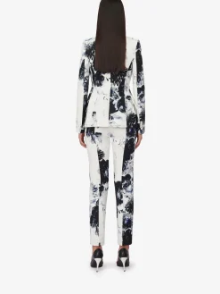Women's Chiaroscuro Peak Shoulder Jacket in ><noscript><img width=