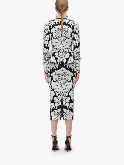 Women's Damask Jacquard Pencil Skirt in ><noscript><img width=