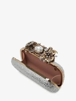 Women's Flower Knuckle Clutch in ><noscript><img width=