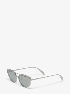 Women's Front Piercing Cat-eye Sunglasses in ><noscript><img width=