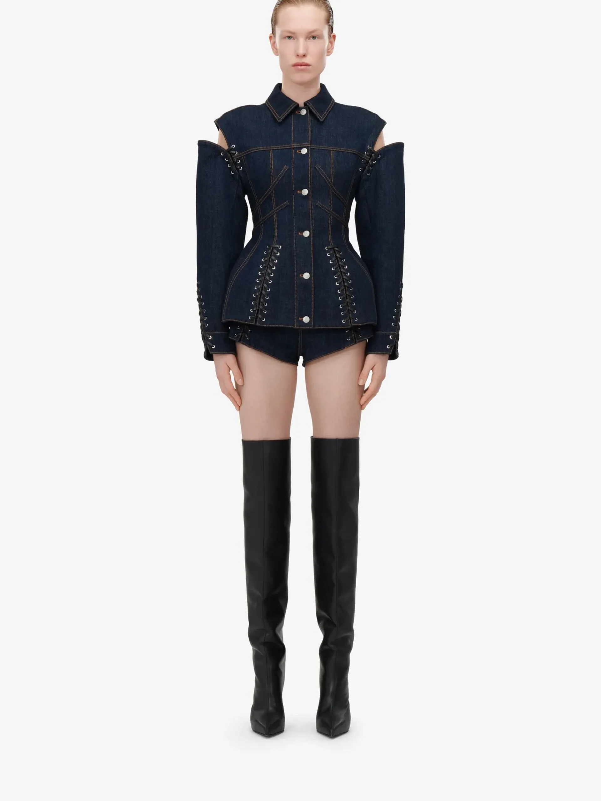 Women's Lace Detail Micro Shorts in >Alexander McQueen Store