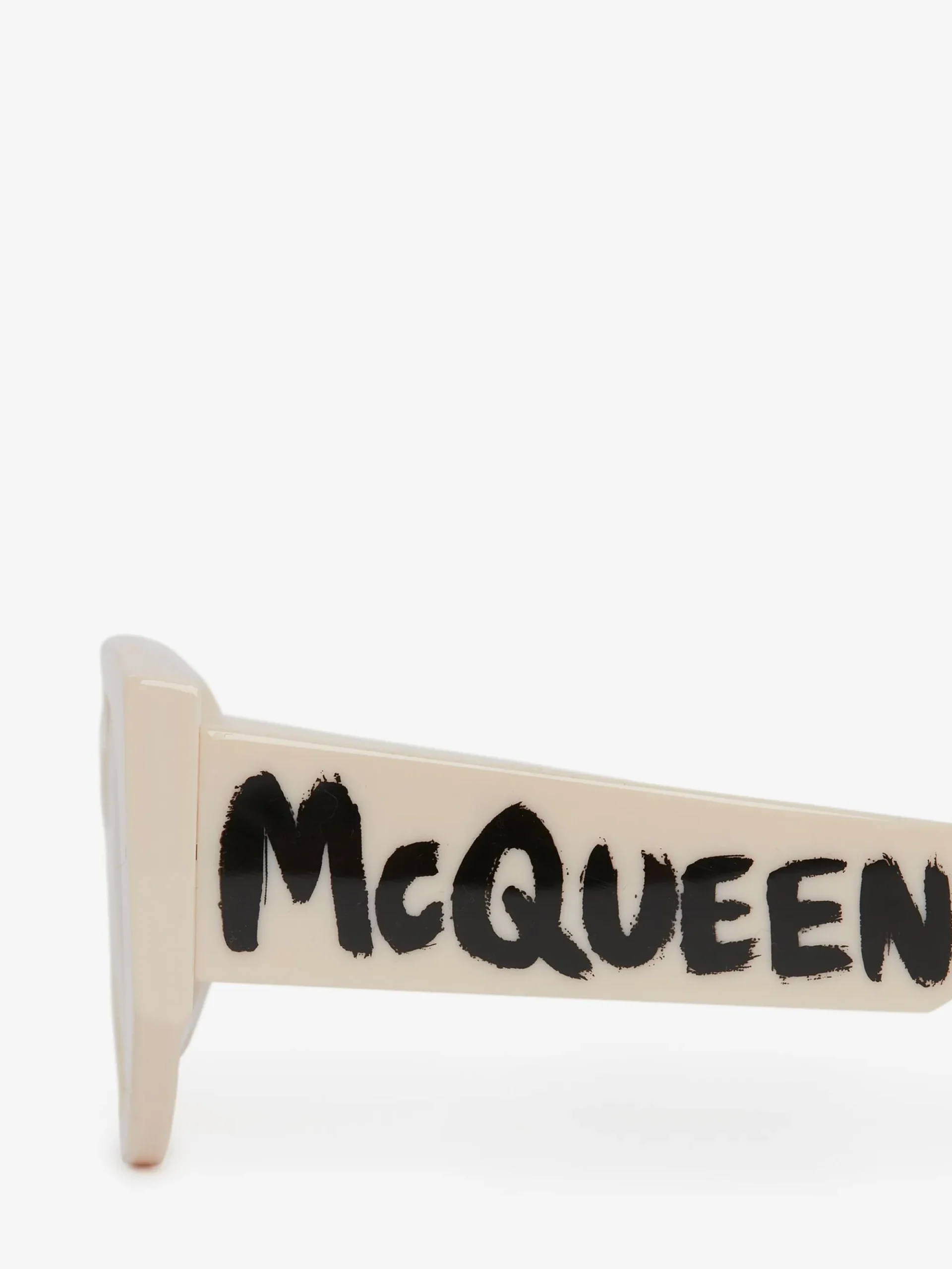 Women's McQueen Graffiti Oval Sunglasses in >Alexander McQueen Online