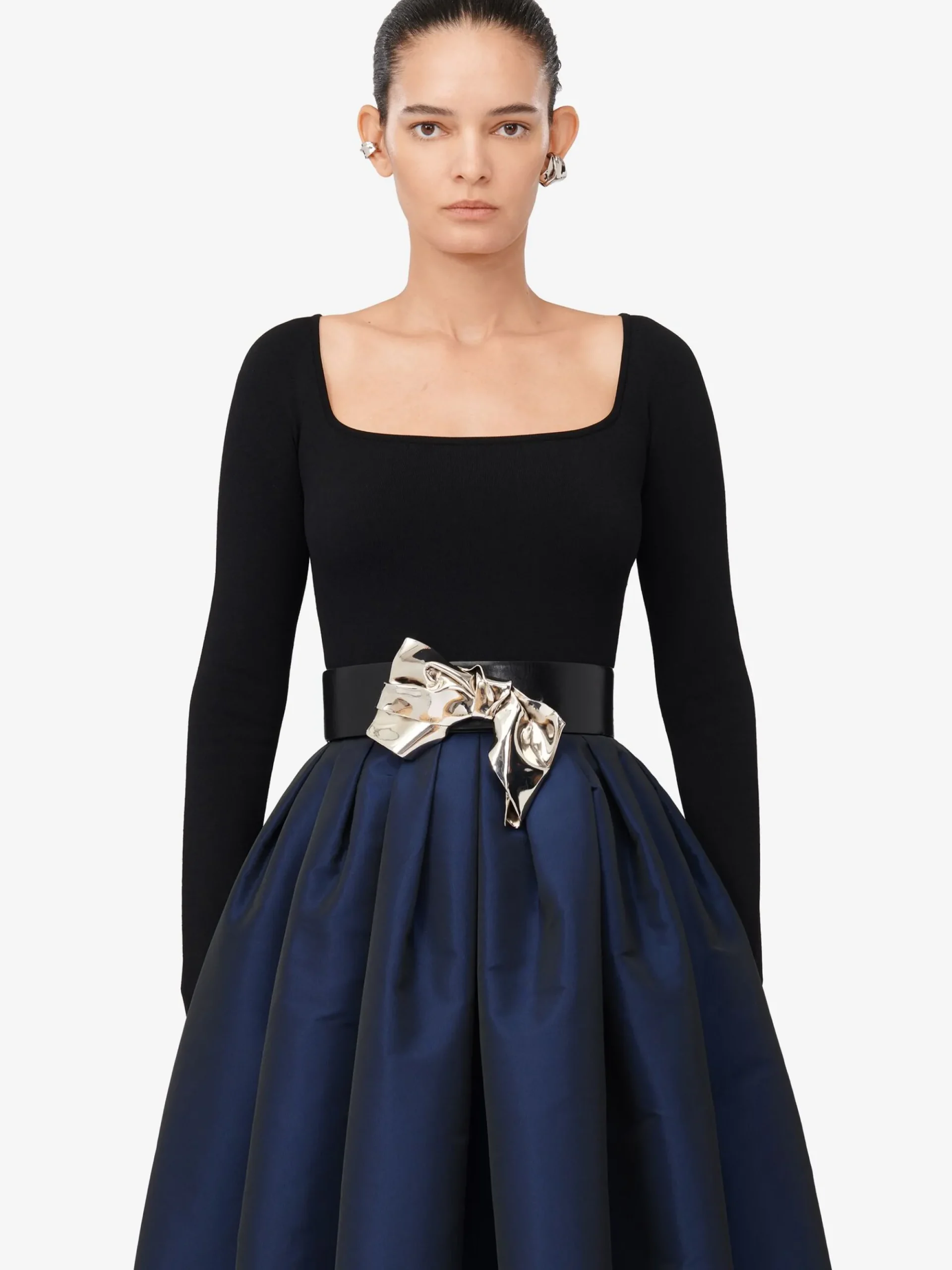 Women's Off-the-shoulder Knit Top in >Alexander McQueen Hot