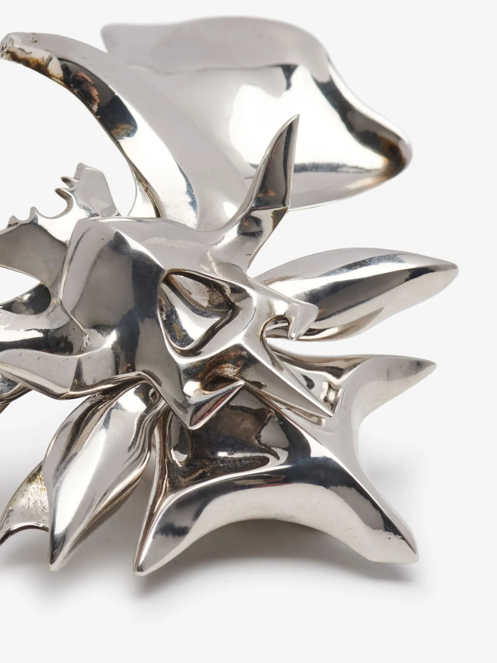 Women's Orchid Ring in >Alexander McQueen Shop