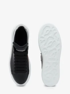 Women's Oversized Sneaker in ><noscript><img width=