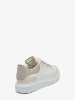 Women's Oversized Sneaker in ><noscript><img width=