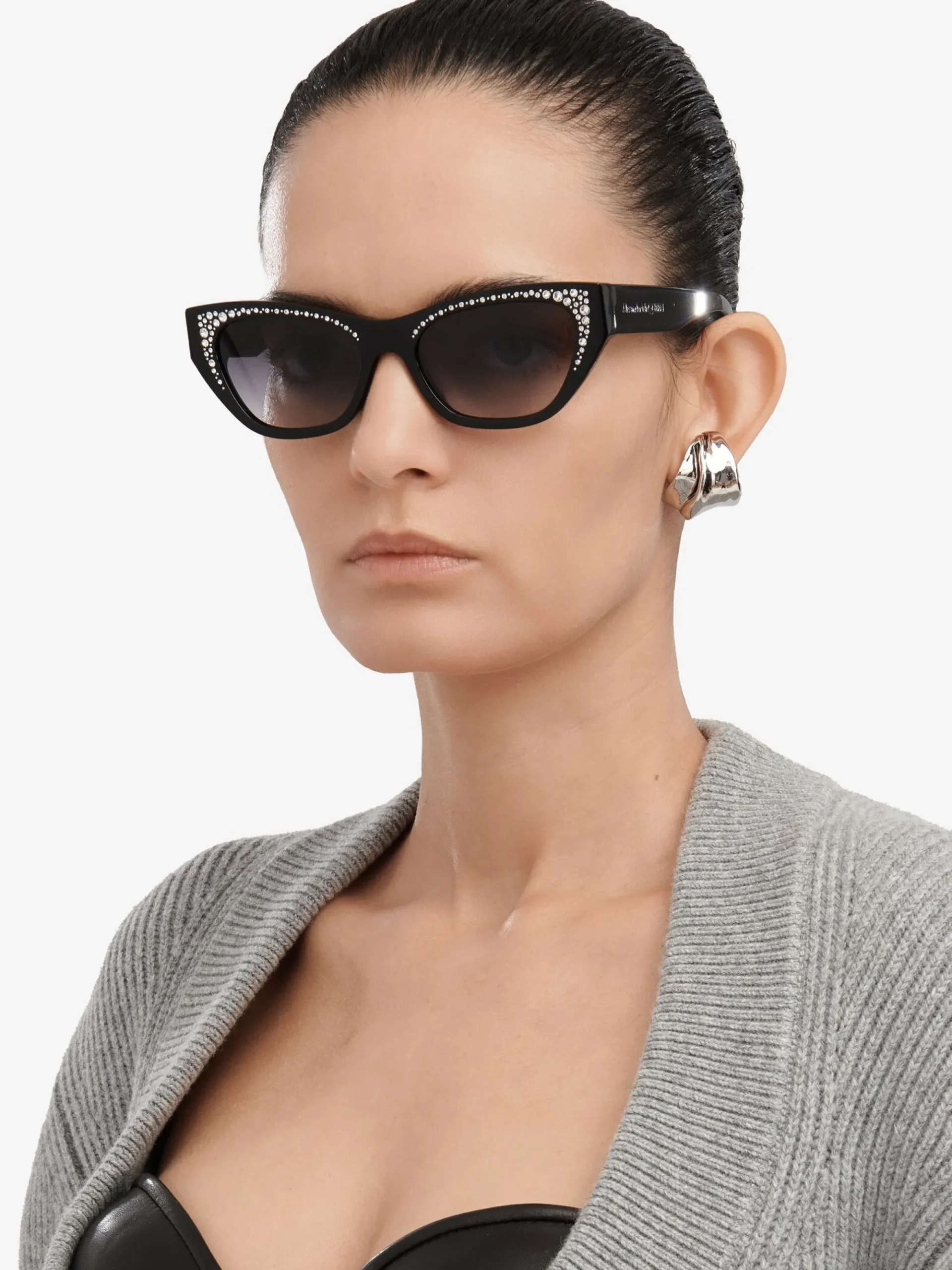 Women's Pavé Jewelled Sunglasses in >Alexander McQueen Fashion