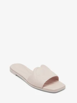 Women's Seal Flat Slide Sandal in ><noscript><img width=
