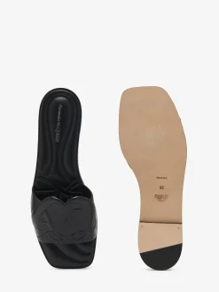 Women's Seal Flat Slide Sandal in ><noscript><img width=