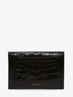 Women's Skull Clutch in ><noscript><img width=