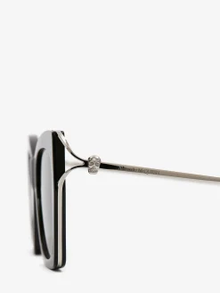 Women's Skull Hinge Soft Square Sunglasses in ><noscript><img width=